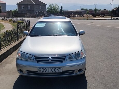 Nissan Sunny 2005