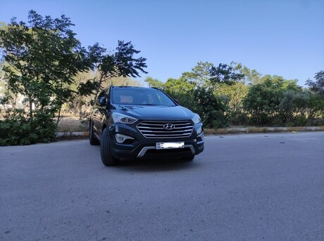 Hyundai Grand Santa Fe