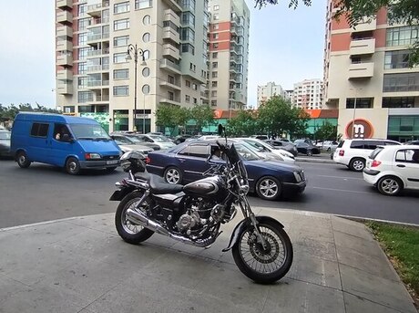 Bajaj Avenger 220