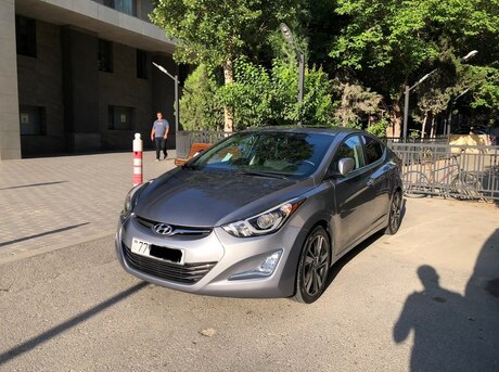 Hyundai Elantra