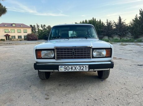 LADA (VAZ) 2107