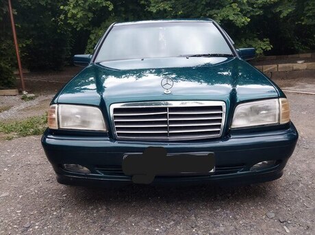 Mercedes C 180