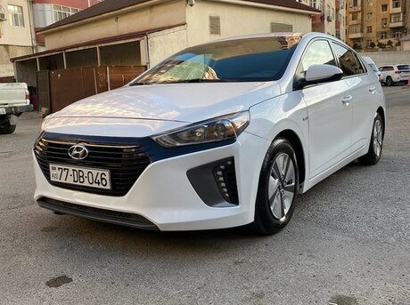 Hyundai IONIQ