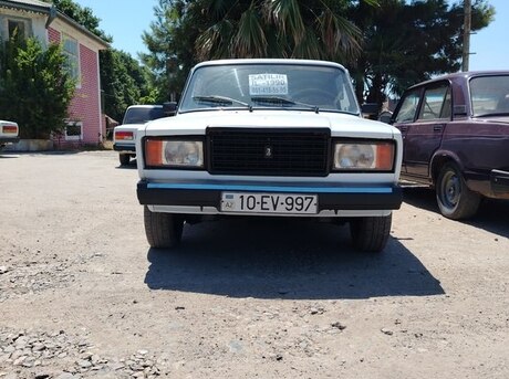 LADA (VAZ) 2107