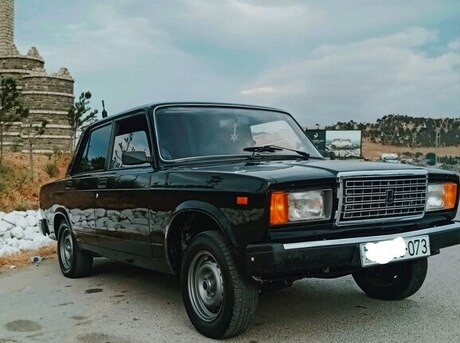 LADA (VAZ) 2107