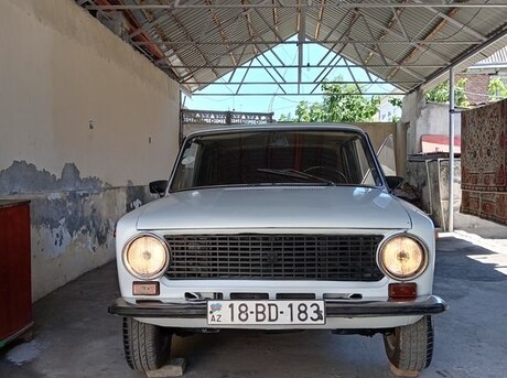 LADA (VAZ) 21011