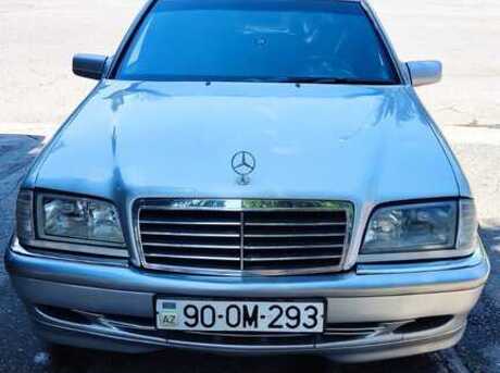 Mercedes C 180