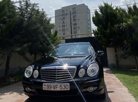 Mercedes E 200