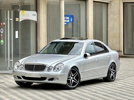 Mercedes E 240