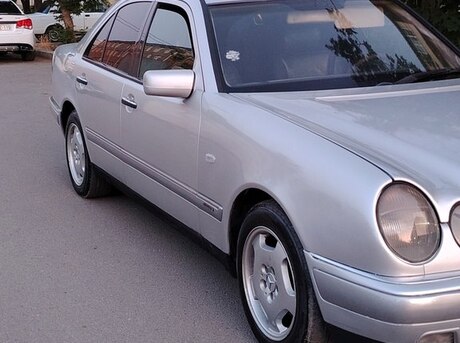 Mercedes E 220 d