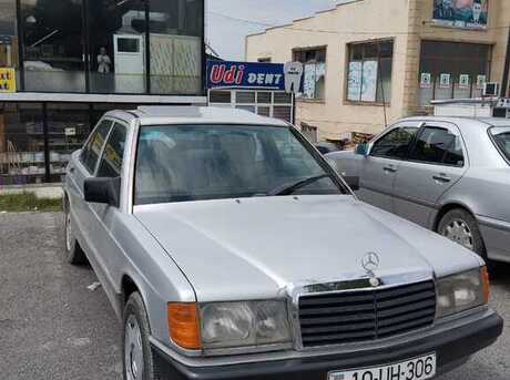 Mercedes 190 1990