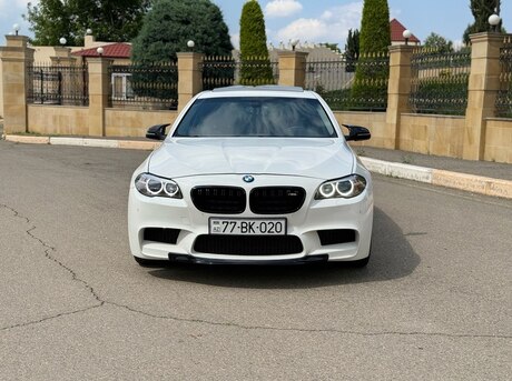 BMW 528