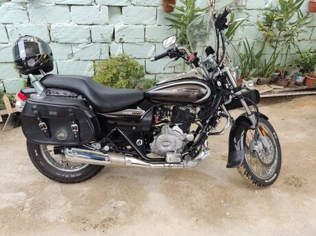 Bajaj Avenger 220