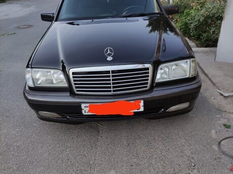 Mercedes C 180