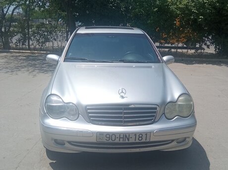 Mercedes C 200