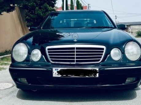 Mercedes E 240