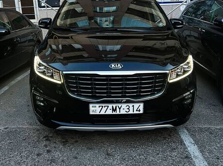 Kia Carnival