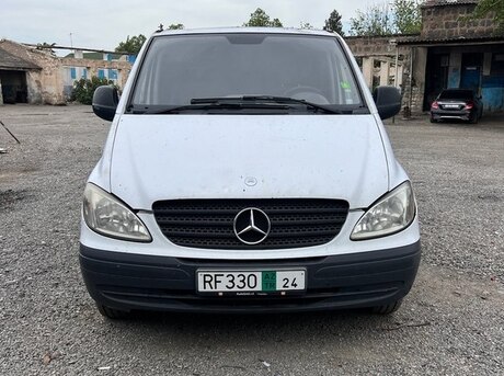 Mercedes Vito 109