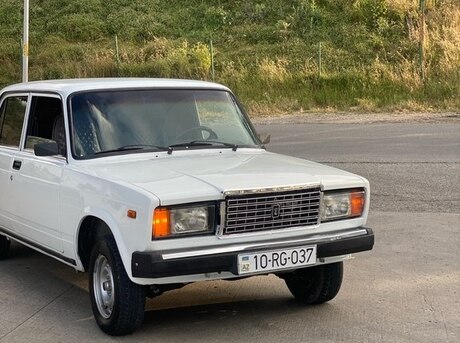 LADA (VAZ) 2107