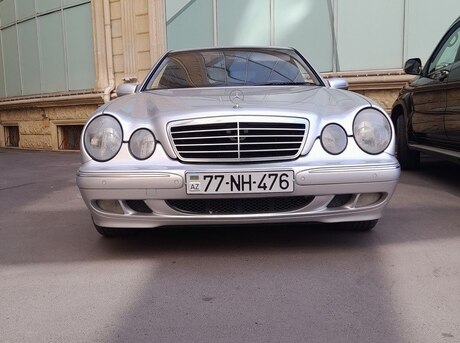 Mercedes E 270