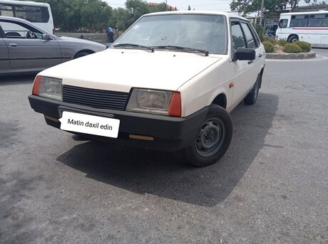 LADA (VAZ) 21099