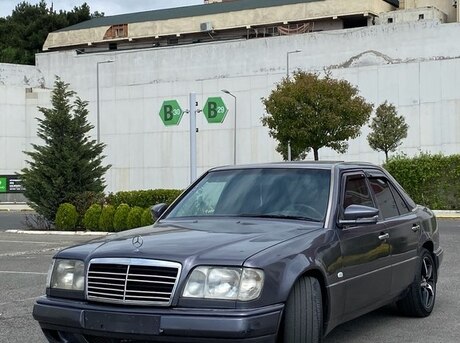 Mercedes E 220