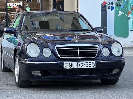 Mercedes E 240