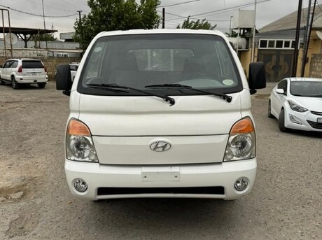 Hyundai H 100