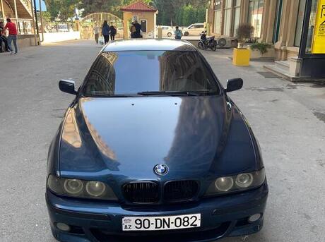 BMW 528