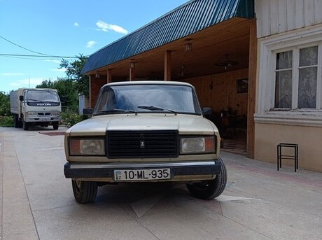 LADA (VAZ) 2107