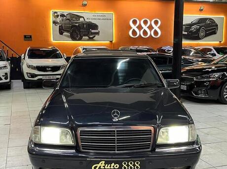 Mercedes C 200