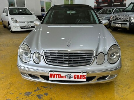 Mercedes E 240