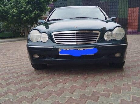 Mercedes C 240