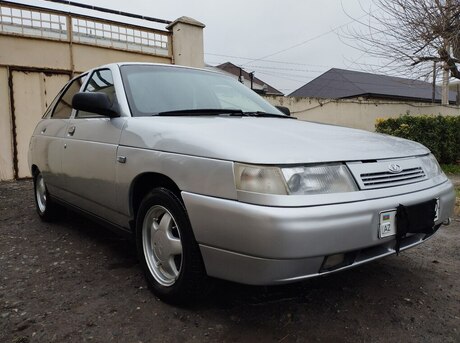 LADA (VAZ) 2112