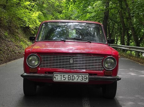 LADA (VAZ) 21011