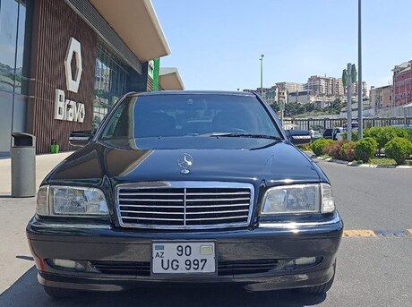 Mercedes C 230