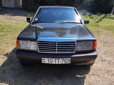 Mercedes 190