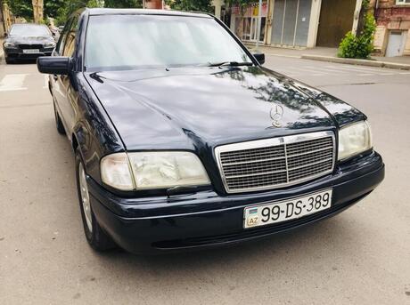 Mercedes C 230