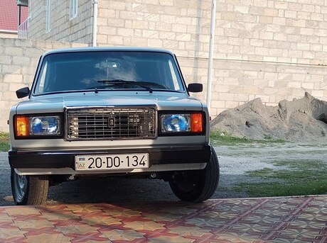 LADA (VAZ) 2107