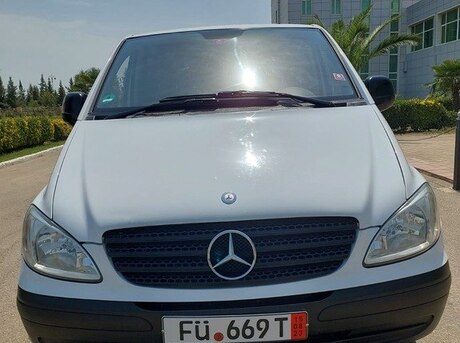 Mercedes Vito 111