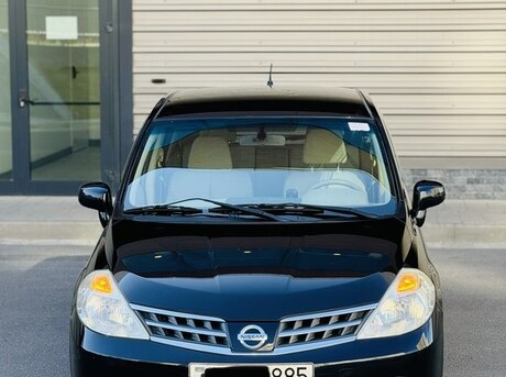 Nissan Tiida 2012