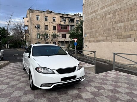 Daewoo Gentra 2014