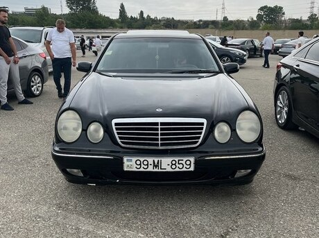 Mercedes E 320 2001