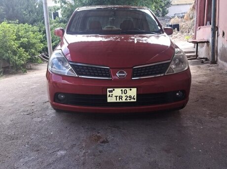 Nissan Tiida 2006
