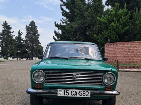 LADA (VAZ) 21011 1975