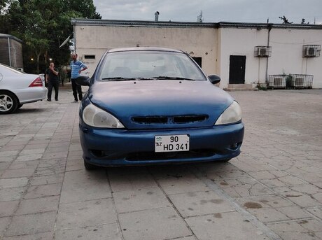 Kia Rio 2000