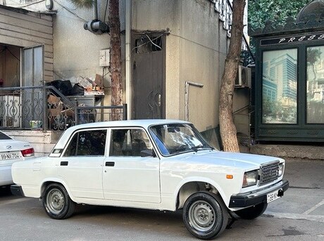 LADA (VAZ) 2107 2005
