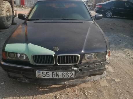 BMW 735 1995