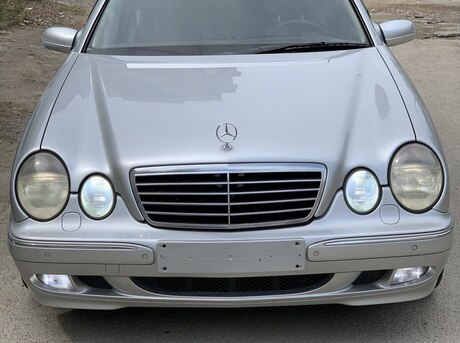 Mercedes E 320 2001
