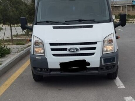 Ford Transit 2010